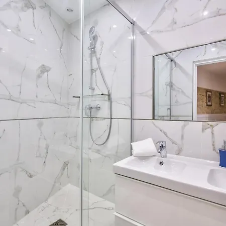 Urban Flat 74 - Disneyland In Paris